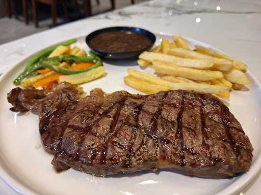 Kedai Steak Nusantara Menteng Matraman 7