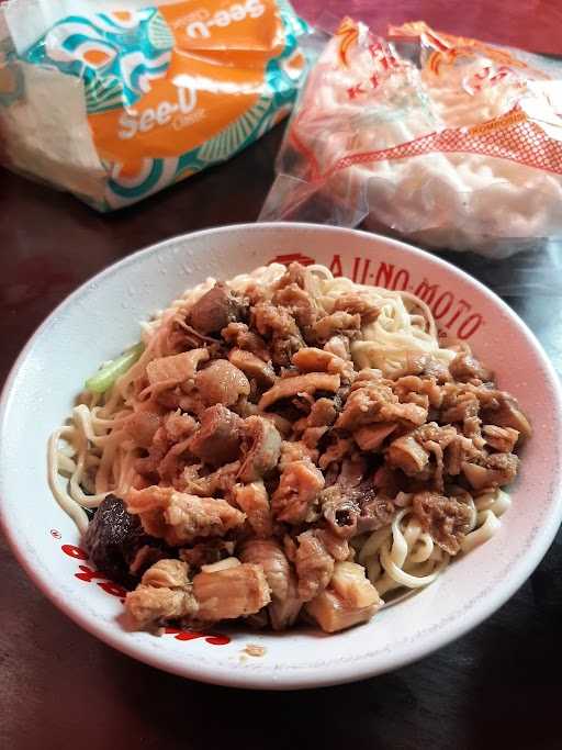 Mie Ayam Pangsit Kramat Soka 8