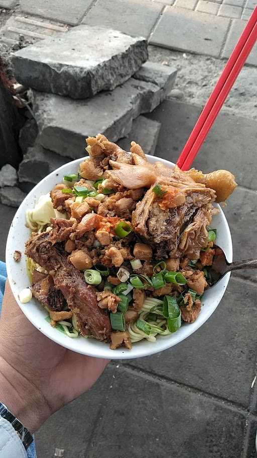 Mie Ayam Pangsit Pak Sutino 2