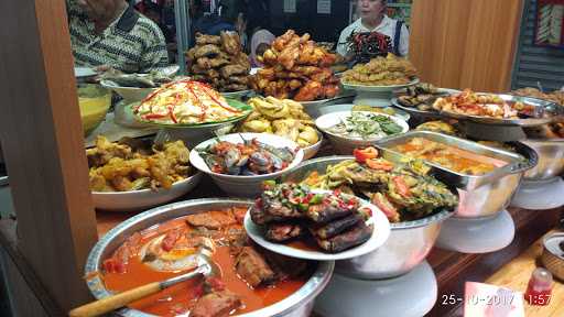 Nasi Kapau Hj. Erni 9