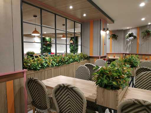 Solaria - Plaza Atrium 7