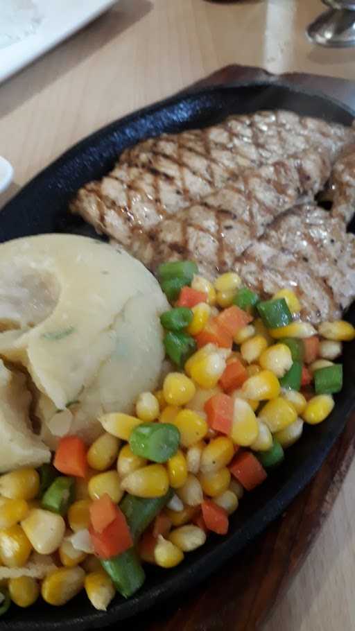 Steak 21 - Plaza Atrium 6