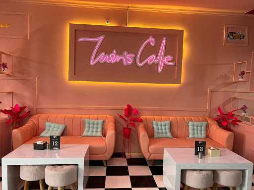 Twin'S Cafe 2