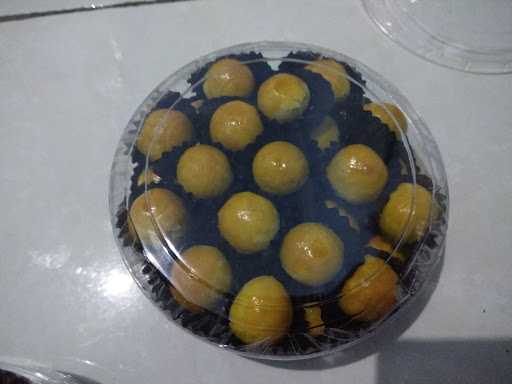 Ananda Cake 2