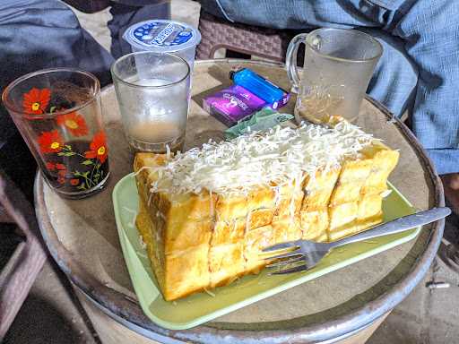 Roti Bakar Arya 69 2