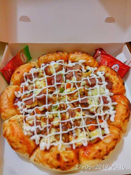 Kaisar (Pizza & Ayam Geprek 4