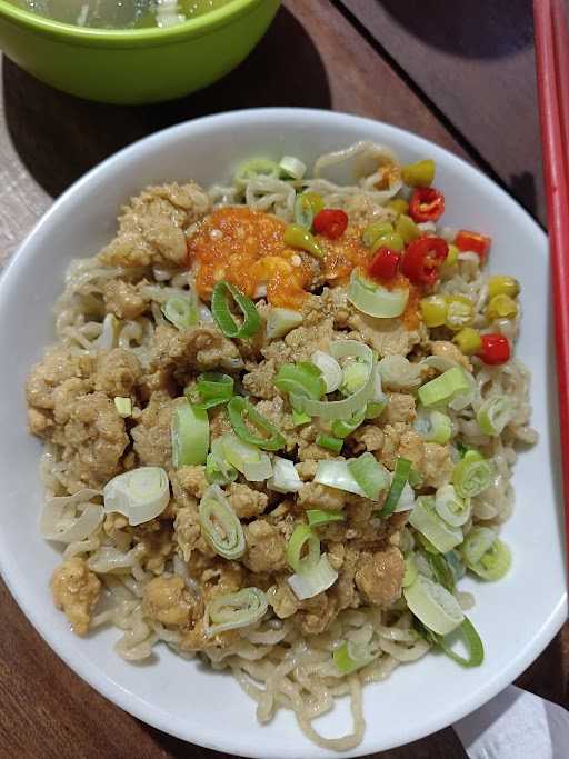 Mie Ayam Yenni 2