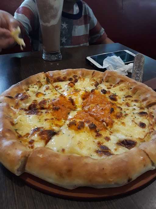 Pizza Hut Restoran - Ramayana Mall Serang 3