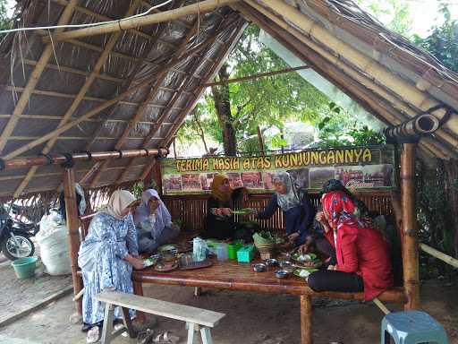 Saung Pecak Bandeng Cijawa 6