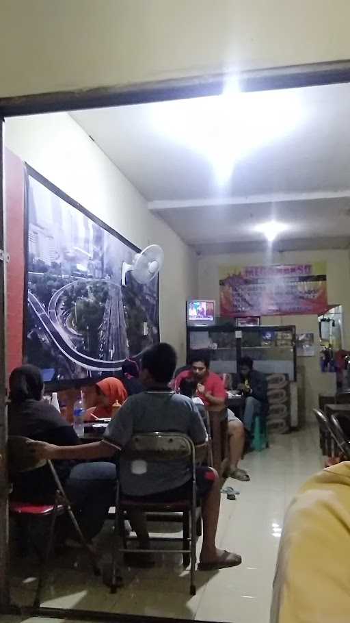 Mega Bakso Lobster 4