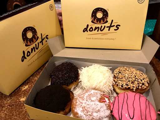 O Donuts - Amalia Cake & Bakery 4