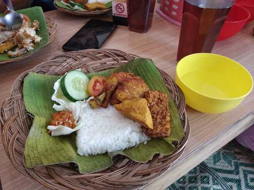 Ayam Goreng Bu Suratmi 9