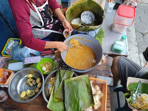 Nasi Liwet Mbah Hadi Dawung 7