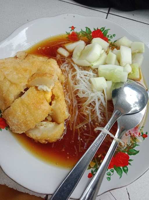 Pempek Belakang Matahari Singosaren 6