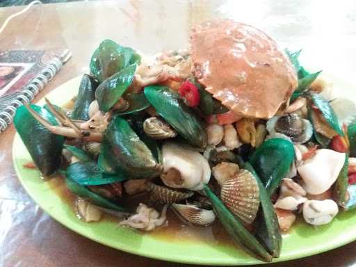 Podo Moro Seafood & Ayam 4 7