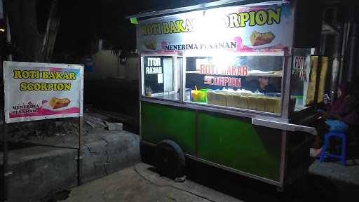 Roti Bakar Scorpion 3