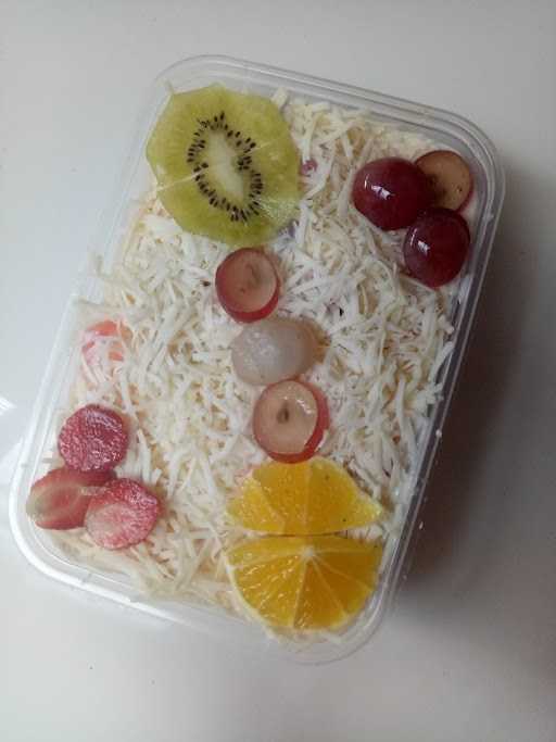 Salad Buah Almeera 6