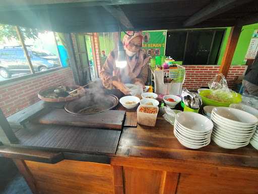 Soto Daging Sapi Pak Keman 2 2