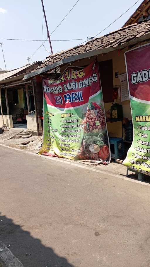 Warung Gado-Gado Bu Harni Joyotakan 6