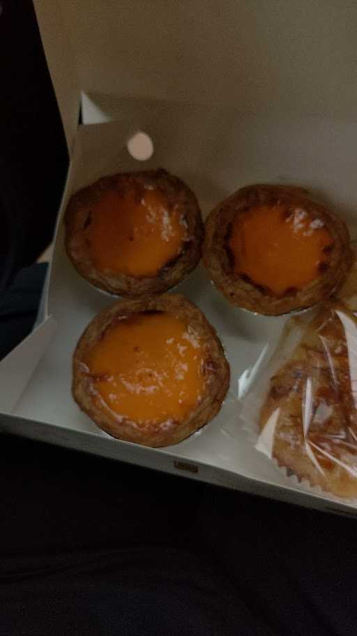 Golden Egg Tart Bakery 3