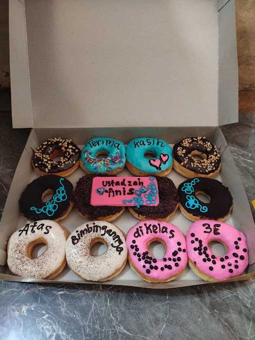 Ma&Mi Donut Dan Bakery 6