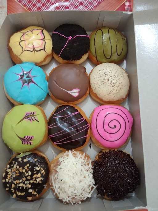 Ma&Mi Donut Dan Bakery 2