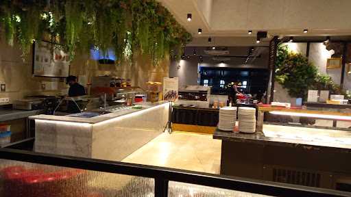 Hachi Grill The Breeze Bsd City 7