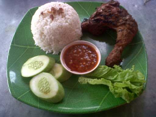 Ayam Bakar Lumpur Lapindo 3