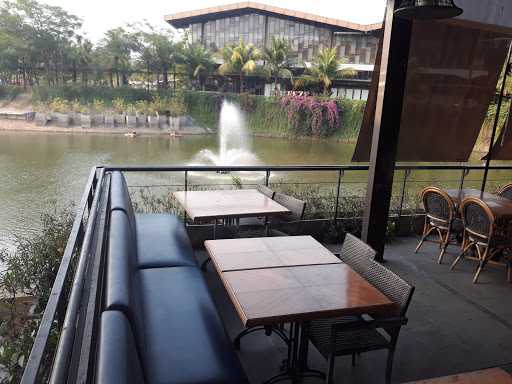 Jittlada Thai Cuisine - The Breeze BSD 6