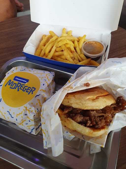 Moreger Burger Joint Bsd 9