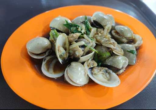 Pasir Putih Seafood 6