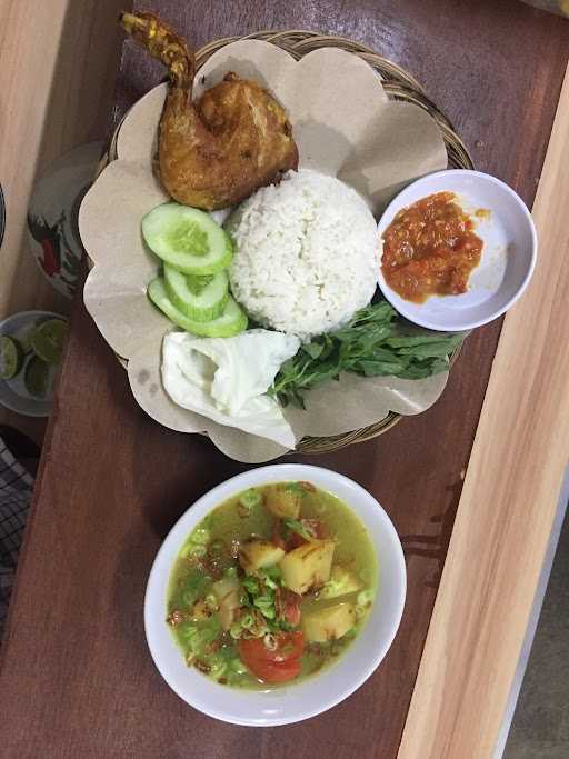 Pecel Lele Putri Kembar 4