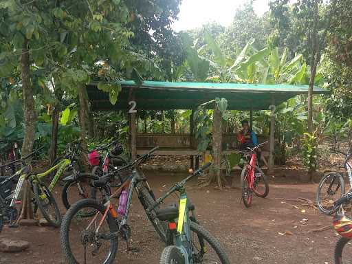 Warung Makan Pecak Mak Nirah 6