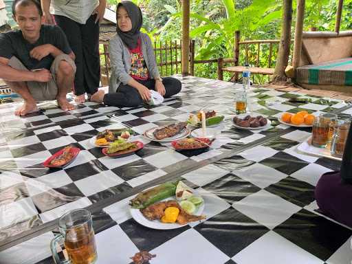 Warung Makan Saung Asri Ala Santri 6