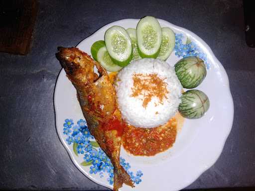 Warung Nasi Tina Cayank 8