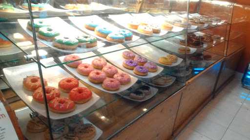 Donat Madu Lengkong - Tangerang Selatan 6