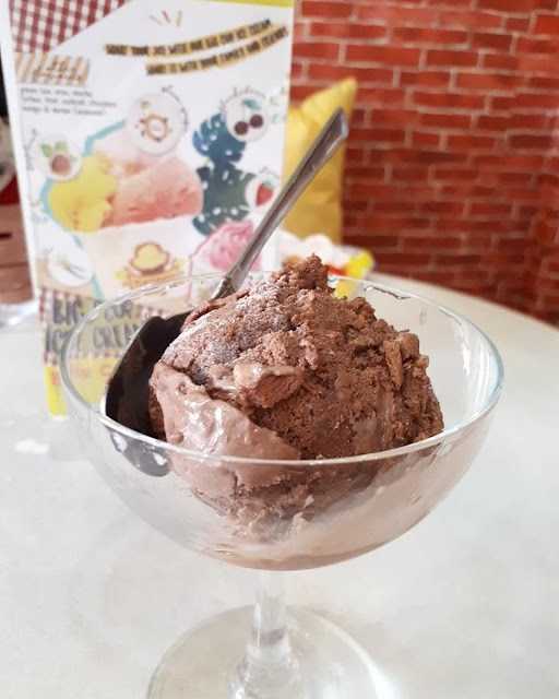 Karimata Ice Cream Bsd - Ice Cream Specialist 4