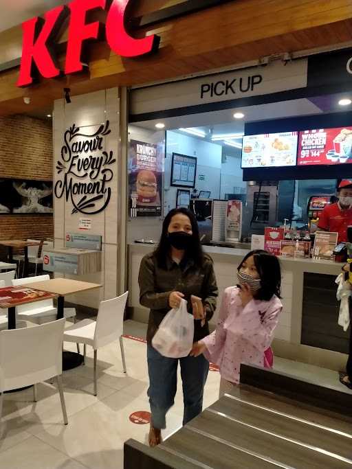 KFC - Transmart Graha Raya 6