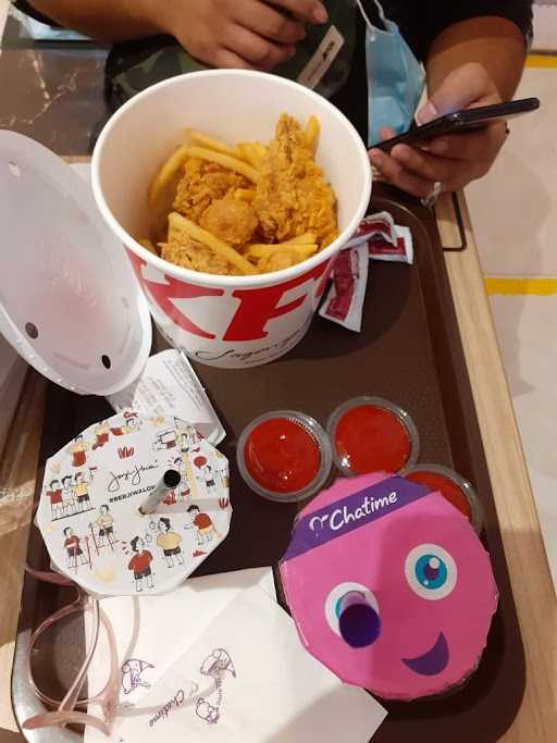 KFC - Transmart Graha Raya 5