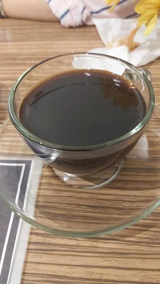 Kong Djie Coffee Graha Raya 10