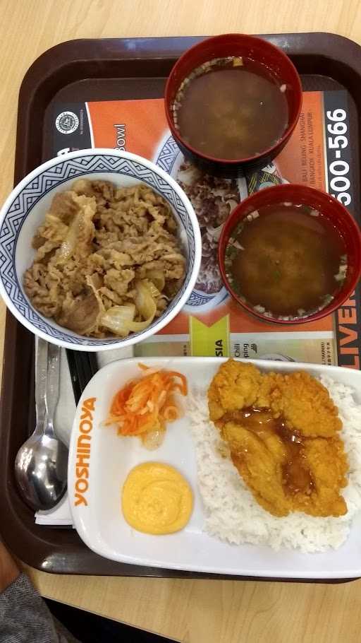 Yoshinoya Transmart Graha Raya 7