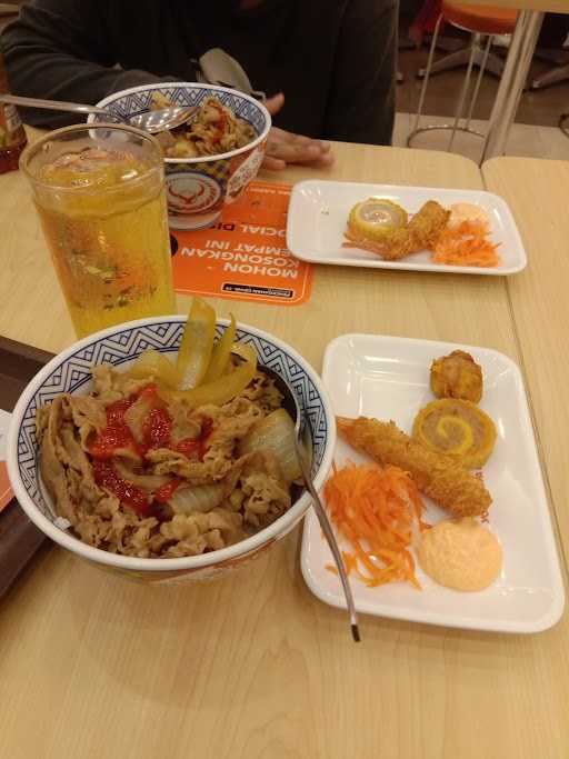 Yoshinoya Transmart Graha Raya 2