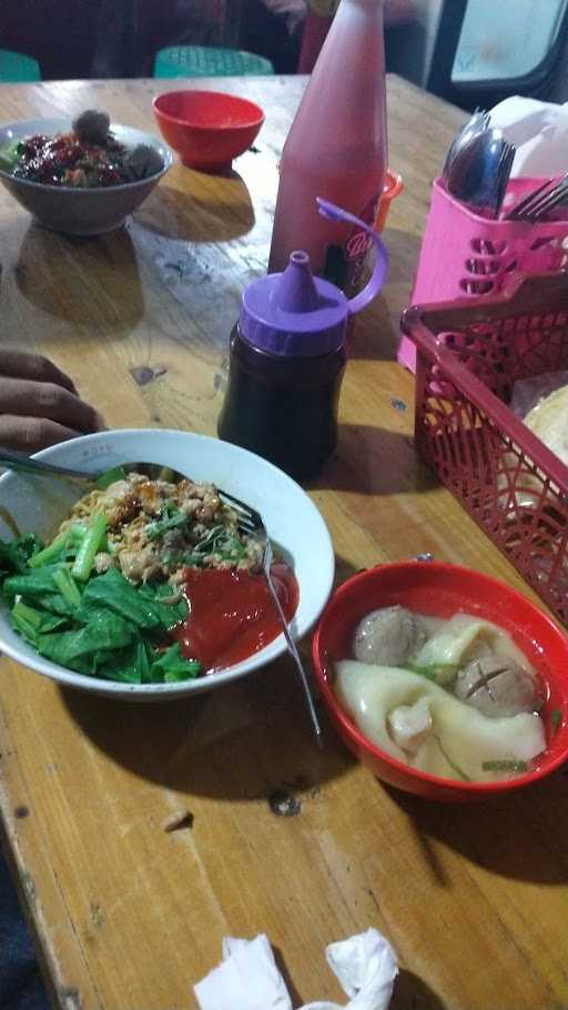 Bakmi Tata Pakujaya 7