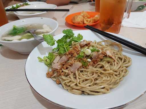 Bakmie Ahiung Khas Jambi Alam Sutera 4