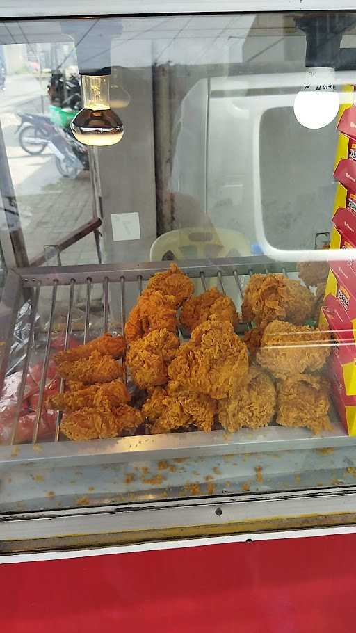 Bfc / Yasaka Fried Chicken 1