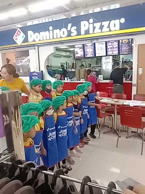 Domino'S Pizza 8