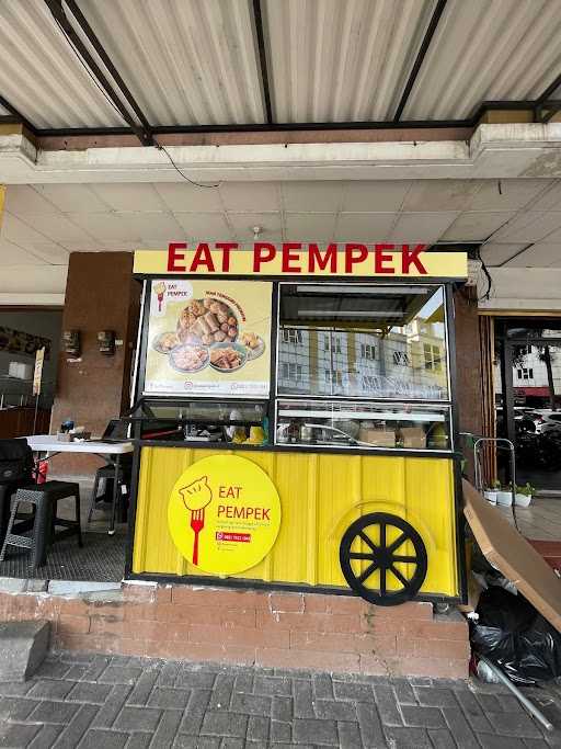 Eat Pempek - Ruko Golden Boulevard 9