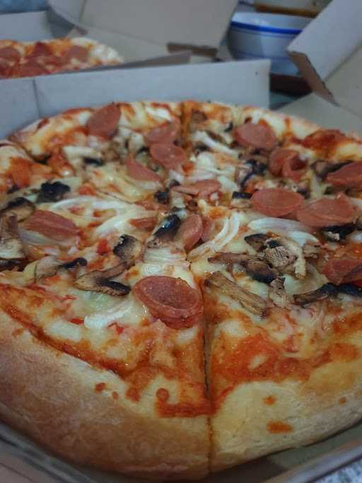 Et' Veteran Pizza Pondok Jagung 7