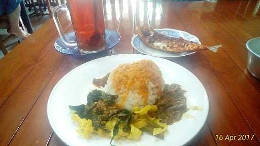 Masakan Padang Surya Kencana 1