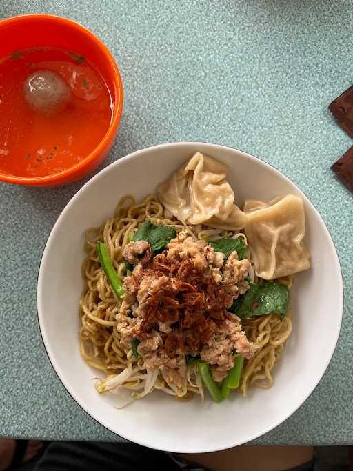 Mie Ayam Bangka Vivi 6